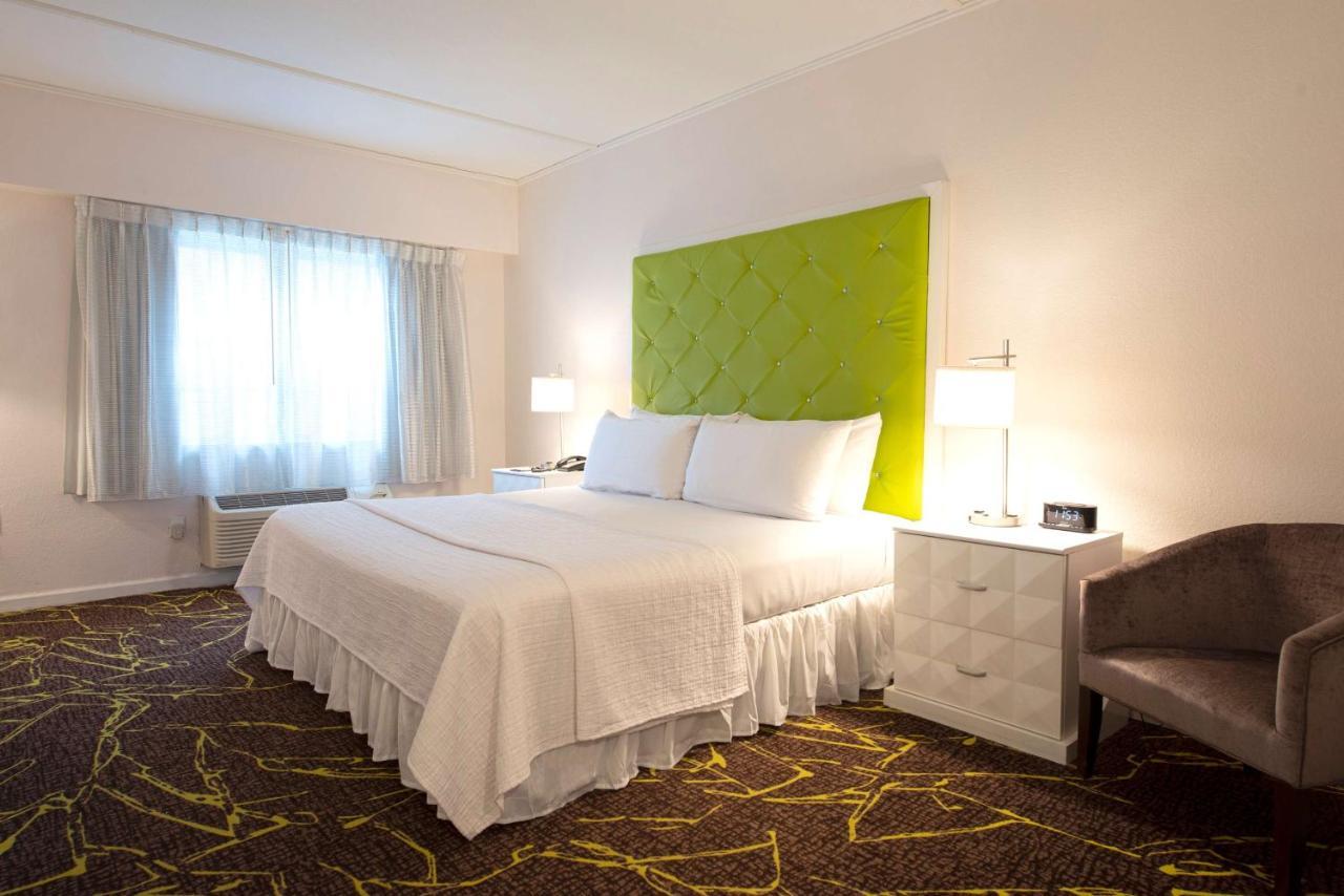 فندق The Roslyn, Tapestry Collection By Hilton المظهر الخارجي الصورة