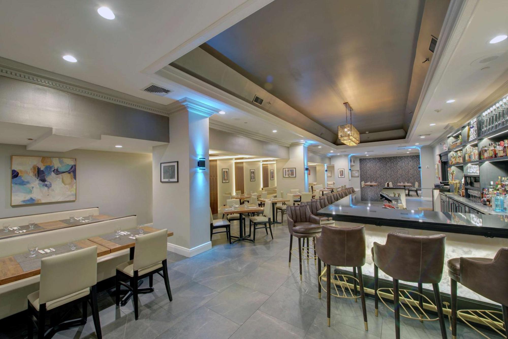 فندق The Roslyn, Tapestry Collection By Hilton المظهر الخارجي الصورة