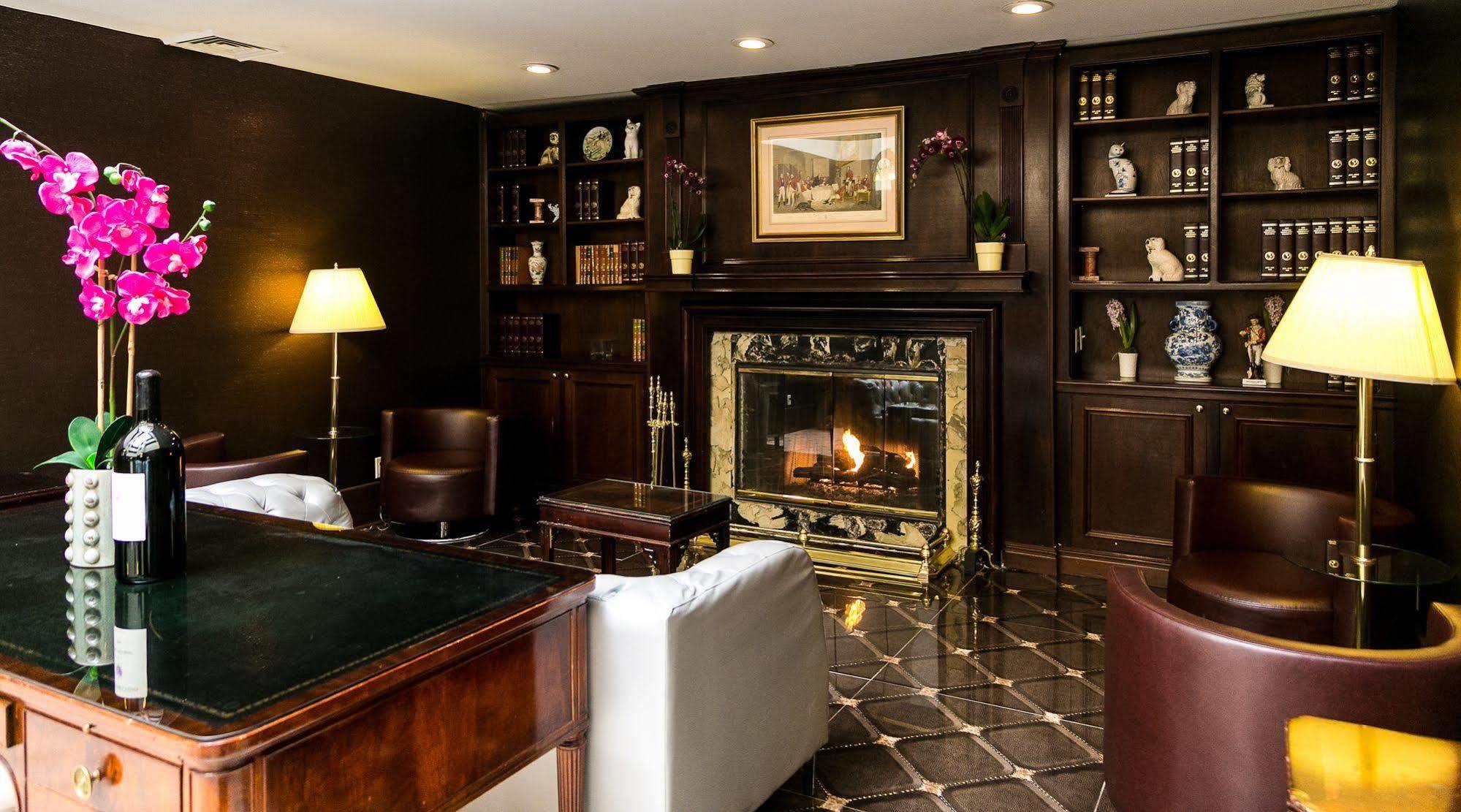 فندق The Roslyn, Tapestry Collection By Hilton المظهر الخارجي الصورة