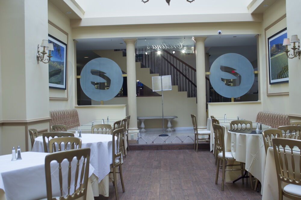 فندق The Roslyn, Tapestry Collection By Hilton المظهر الخارجي الصورة
